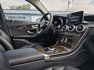 2018 Mercedes-Benz GLC GLC 300   - Photo 19 - Miami, FL 33147