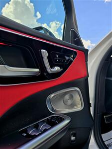 2023 Mercedes-Benz C 300 4MATIC   - Photo 8 - Miami, FL 33147