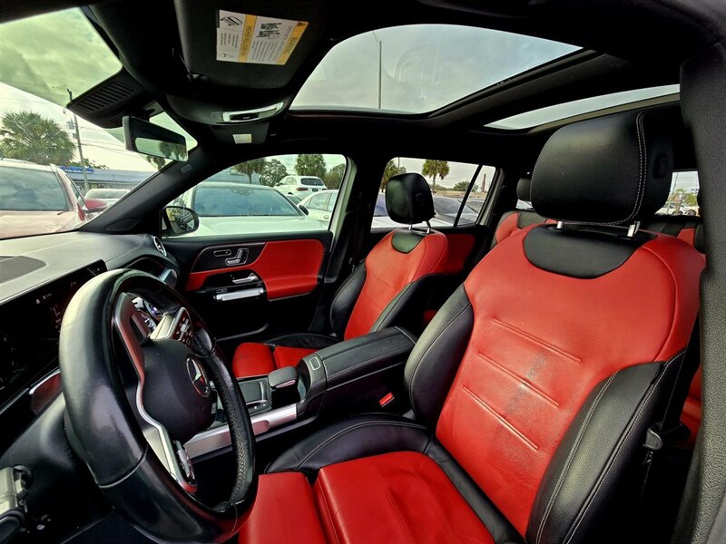 2022 Mercedes-Benz GLB GLB 250   - Photo 1 - Miami, FL 33147