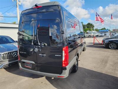 2024 Mercedes-Benz Sprinter 2500 - Photo 6 - Miami, FL 33147