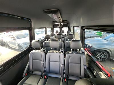 2024 Mercedes-Benz Sprinter 2500 - Photo 2 - Miami, FL 33147