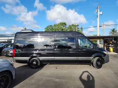 2024 Mercedes-Benz Sprinter 2500 - Photo 7 - Miami, FL 33147