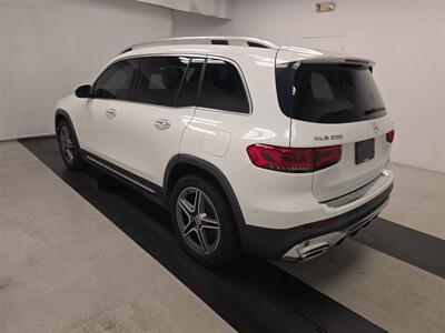 2021 Mercedes-Benz GLB GLB 250 4MATIC   - Photo 4 - Miami, FL 33147