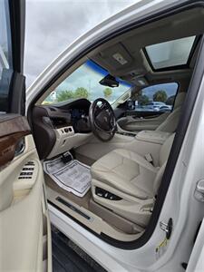 2016 Cadillac Escalade ESV Premium Collection   - Photo 9 - Miami, FL 33147