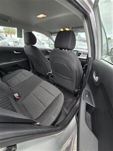 2020 Kia Rio LX Plus   - Photo 14 - Miami, FL 33147