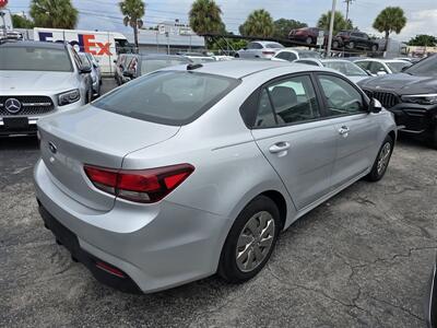 2020 Kia Rio LX Plus   - Photo 4 - Miami, FL 33147