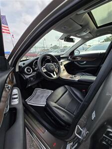 2019 Mercedes-Benz C 300   - Photo 20 - Miami, FL 33147