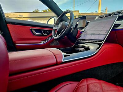 2022 Mercedes-Benz S 500 4MATIC   - Photo 6 - Miami, FL 33147