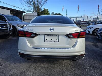 2020 Nissan Altima 2.5 SR   - Photo 9 - Miami, FL 33147