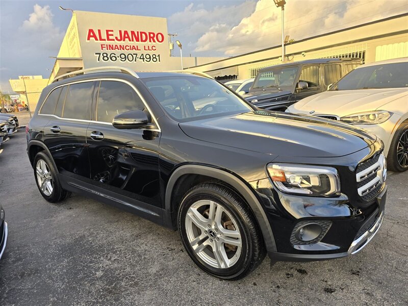 2022 Mercedes-Benz GLB GLB 250   - Photo 1 - Miami, FL 33147