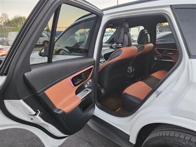 2023 Mercedes-Benz GLC GLC 300   - Photo 10 - Miami, FL 33147