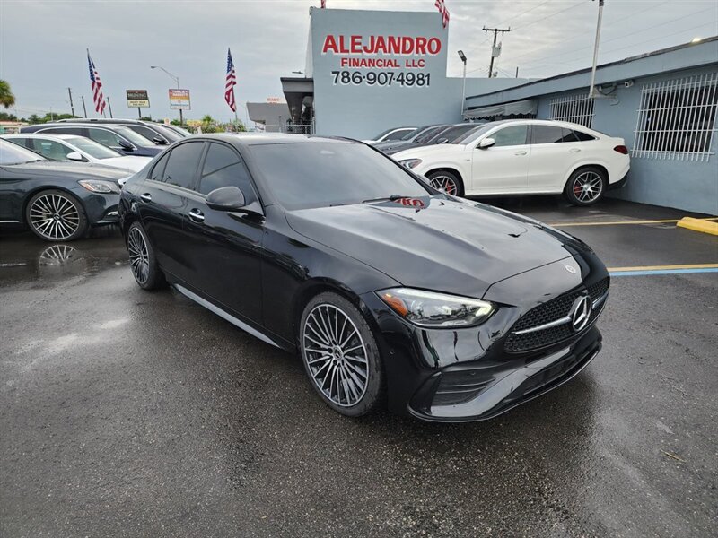2025 Mercedes-Benz C 300  