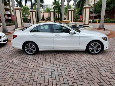 2017 Mercedes-Benz C 300 Luxury   - Photo 7 - Miami, FL 33147