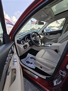 2019 Mercedes-Benz GLC GLC 300 4MATIC   - Photo 16 - Miami, FL 33147