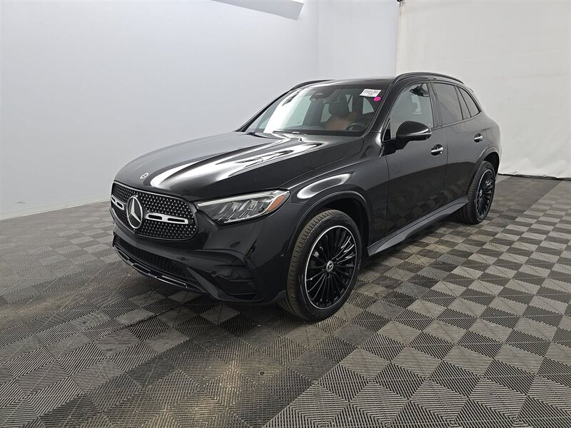 2024 Mercedes-Benz GLC GLC 300   - Photo 1 - Miami, FL 33147