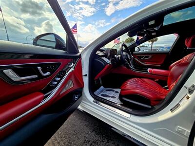 2022 Mercedes-Benz S 580 4MATIC   - Photo 3 - Miami, FL 33147