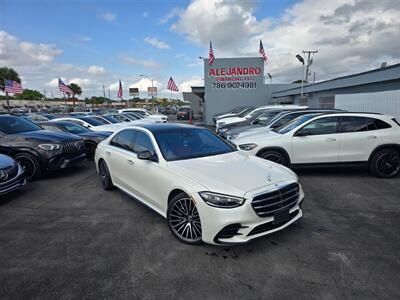 2022 Mercedes-Benz S 580 4MATIC   - Photo 2 - Miami, FL 33147