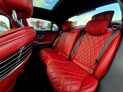 2022 Mercedes-Benz S 580 4MATIC   - Photo 5 - Miami, FL 33147