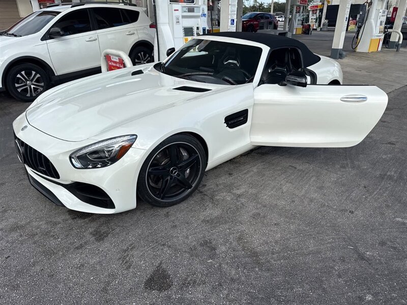 2018 Mercedes-Benz AMG GT   - Photo 1 - Miami, FL 33147