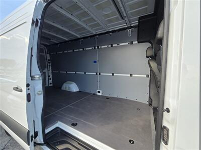 2024 Mercedes-Benz Sprinter 2500   - Photo 13 - Miami, FL 33147