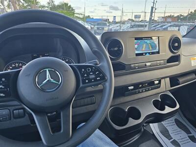 2024 Mercedes-Benz Sprinter 2500   - Photo 20 - Miami, FL 33147