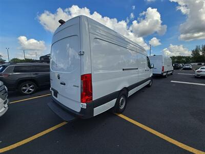 2024 Mercedes-Benz Sprinter 2500   - Photo 4 - Miami, FL 33147