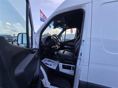 2024 Mercedes-Benz Sprinter 2500   - Photo 22 - Miami, FL 33147