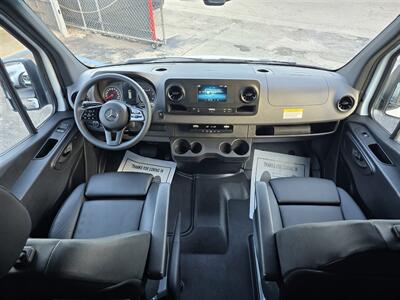 2024 Mercedes-Benz Sprinter 2500   - Photo 16 - Miami, FL 33147