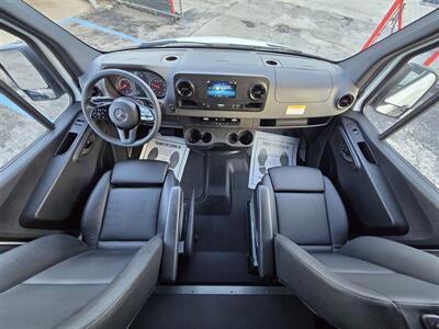 2024 Mercedes-Benz Sprinter 2500   - Photo 18 - Miami, FL 33147