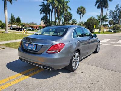 2018 Mercedes-Benz C 300   - Photo 6 - Miami, FL 33147