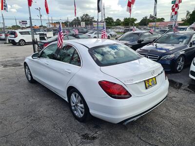 2019 Mercedes-Benz C 300   - Photo 14 - Miami, FL 33147