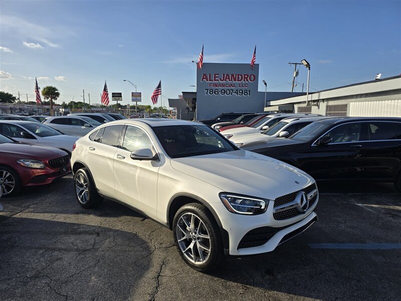 2021 Mercedes-Benz GLC GLC 300 4MATIC - Photo 1 - Miami, FL 33147