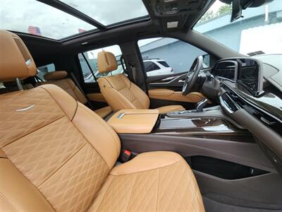 2022 Cadillac Escalade Sport - Photo 18 - Miami, FL 33147