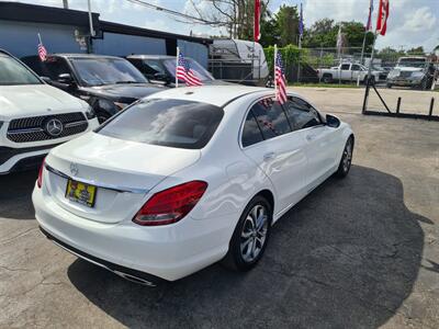 2017 Mercedes-Benz C 300 Sport   - Photo 10 - Miami, FL 33147