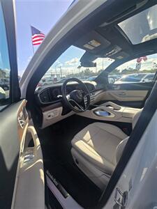 2025 Mercedes-Benz GLE 350 4MATIC - Photo 13 - Miami, FL 33147