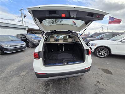 2021 Mercedes-Benz GLC GLC 300 4MATIC   - Photo 19 - Miami, FL 33147