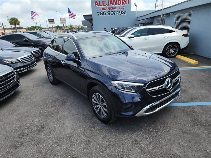 2024 Mercedes-Benz GLC GLC 300 4MATIC   - Photo 1 - Miami, FL 33147