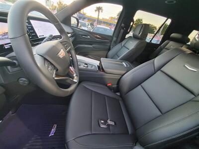 2022 Cadillac Escalade Luxury   - Photo 13 - Miami, FL 33147