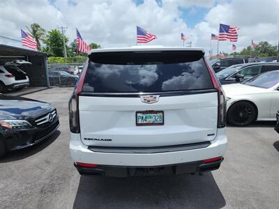 2022 Cadillac Escalade Sport   - Photo 5 - Miami, FL 33147
