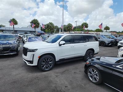 2022 Cadillac Escalade Sport   - Photo 18 - Miami, FL 33147