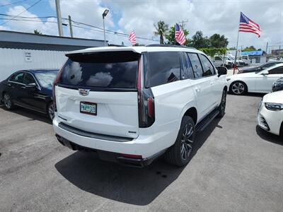 2022 Cadillac Escalade Sport   - Photo 8 - Miami, FL 33147