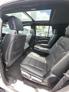 2022 Cadillac Escalade Sport   - Photo 11 - Miami, FL 33147