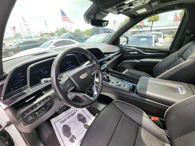 2022 Cadillac Escalade Sport   - Photo 15 - Miami, FL 33147
