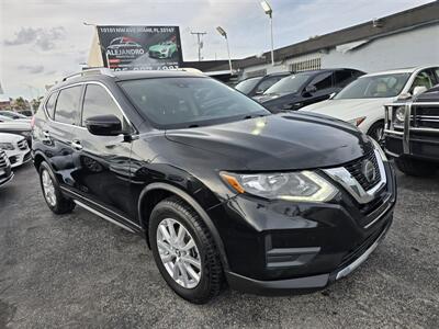 2019 Nissan Rogue SV   - Photo 1 - Miami, FL 33147