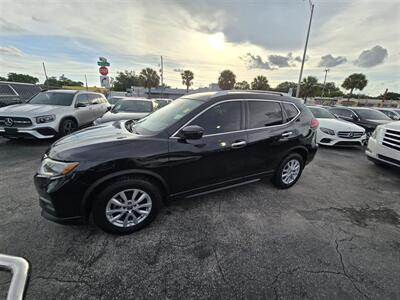 2019 Nissan Rogue SV   - Photo 11 - Miami, FL 33147