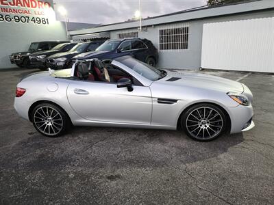 2018 Mercedes-Benz SLC SLC300R RDS   - Photo 34 - Miami, FL 33147