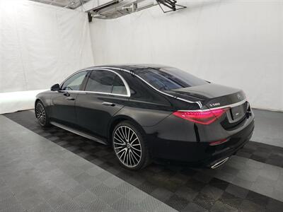 2022 Mercedes-Benz S 580 4MATIC   - Photo 4 - Miami, FL 33147