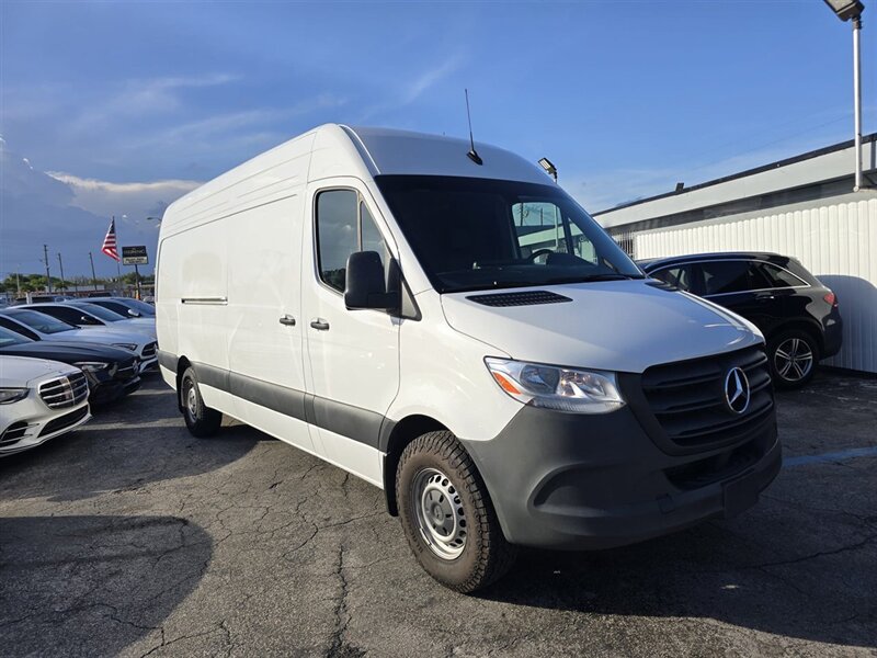 2020 Mercedes-Benz Sprinter 2500 - Photo 1 - Miami, FL 33147