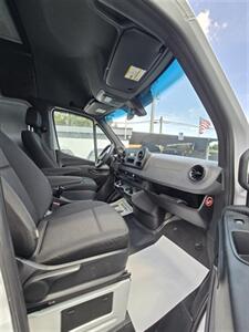 2020 Mercedes-Benz Sprinter 2500   - Photo 17 - Miami, FL 33147