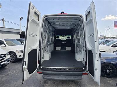 2020 Mercedes-Benz Sprinter 2500   - Photo 9 - Miami, FL 33147